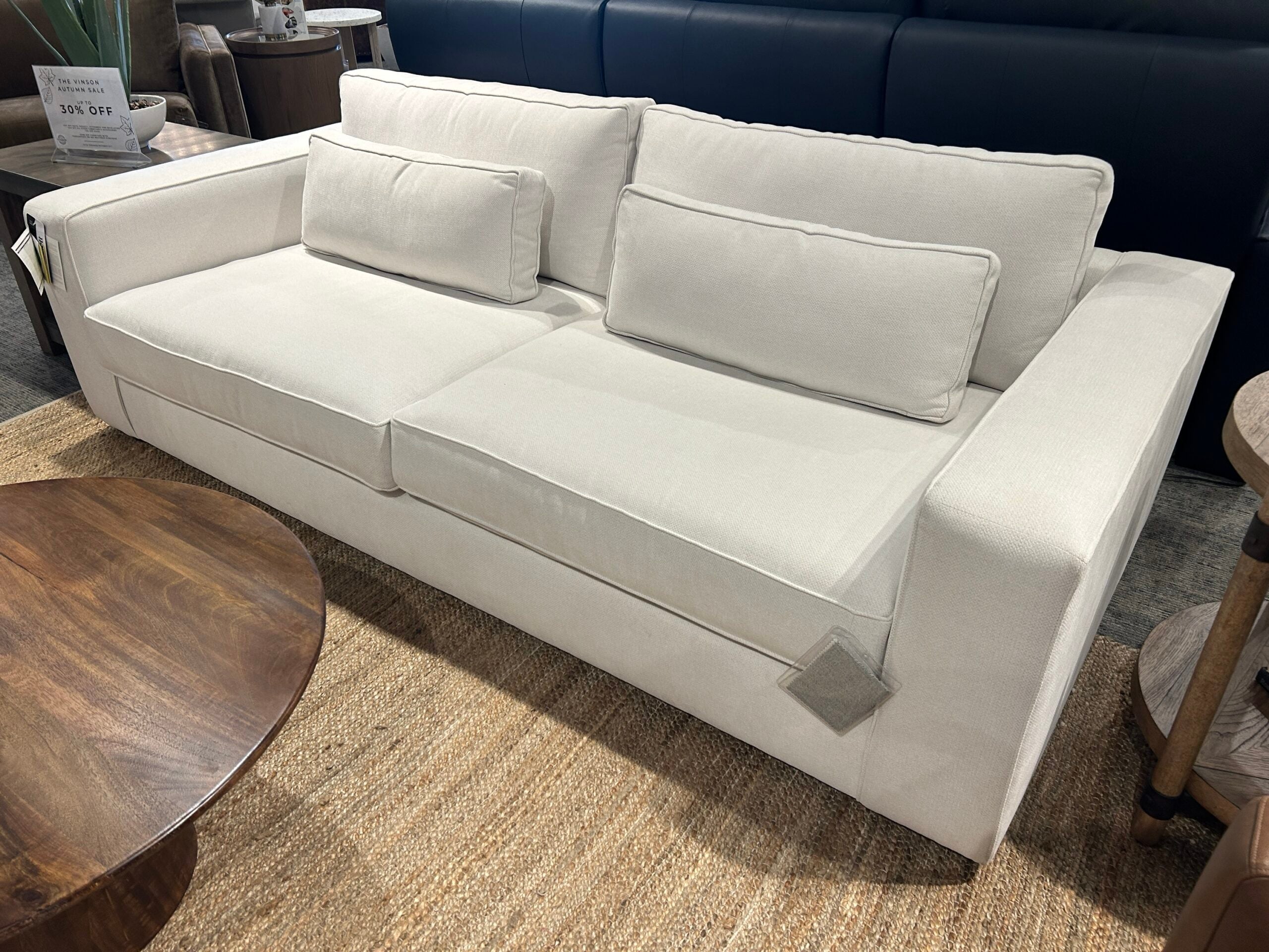 BT21SF Sofa by Bassett Furniture