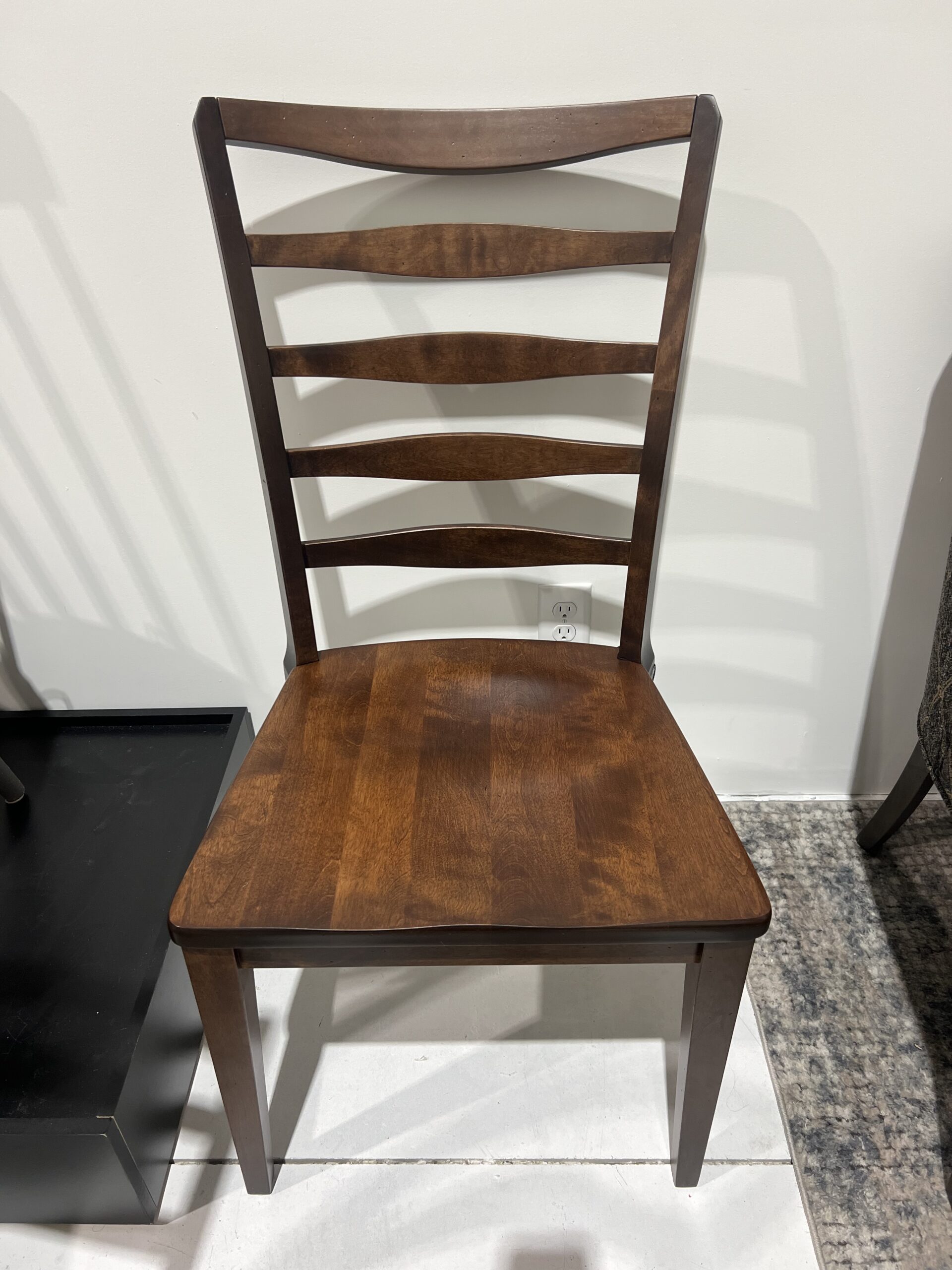 CA249C Individual Chair by Canadel