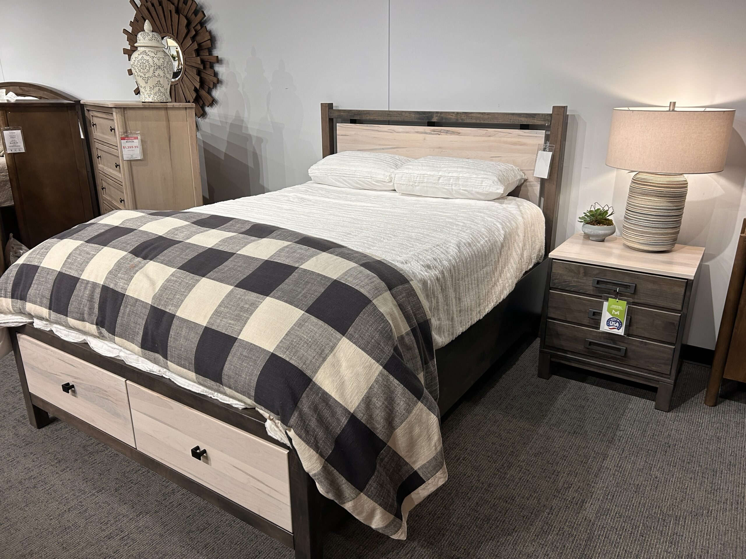 WG86 Queen Bed and Nightstand